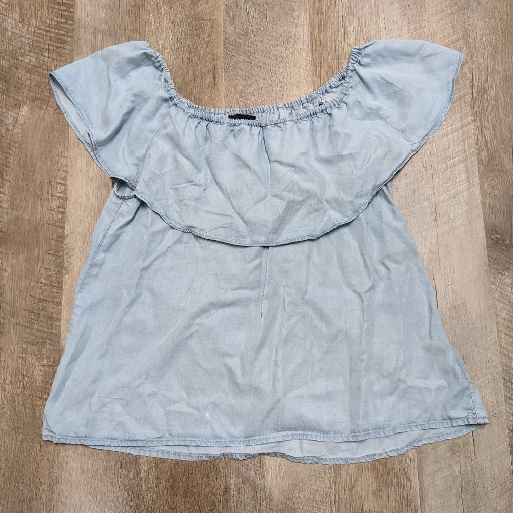 Sanctuary Off the Shoulder Chambray Top